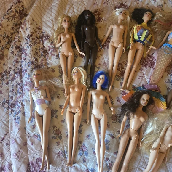 Mattel Barbie Dolls Lot Of 22 - Picture 2 of 6